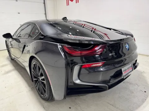 More photos of 2019 BMW i8 at Fishers Imports - North East, IN