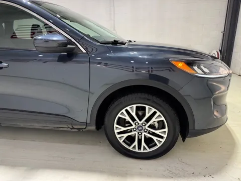 More photos of 2022 Ford Escape SEL at Fishers Imports - North East, IN