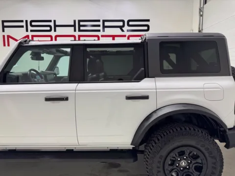 More photos of 2023 Ford Bronco Wildtrak at Fishers Imports - North East, IN