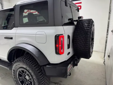 More photos of 2023 Ford Bronco Wildtrak at Fishers Imports - North East, IN