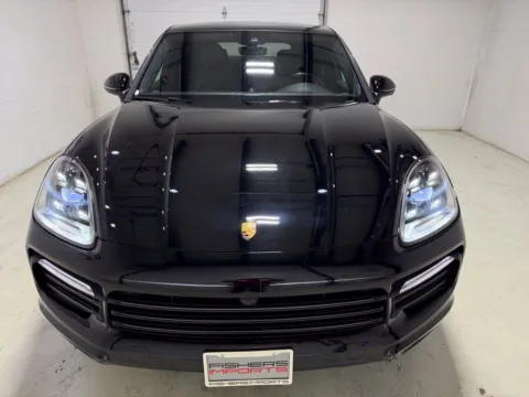 More photos of 2022 Porsche Cayenne Coupe at Fishers Imports - North East, IN