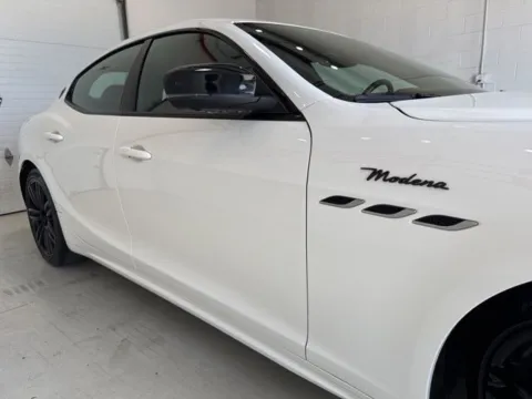 More photos of 2022 Maserati Ghibli Modena Q4 at Fishers Imports - North East, IN