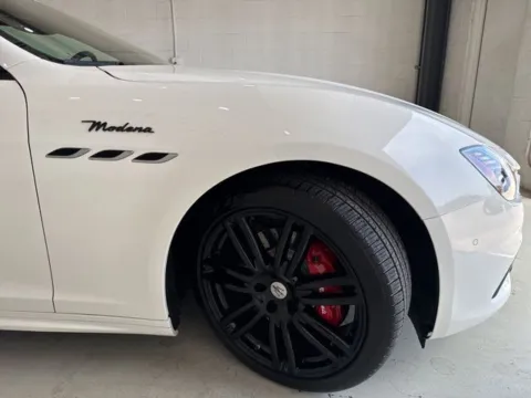 More photos of 2022 Maserati Ghibli Modena Q4 at Fishers Imports - North East, IN