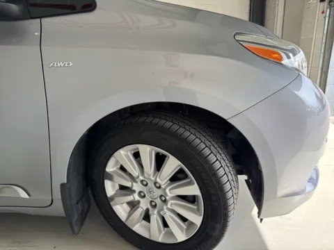 More photos of 2016 Toyota Sienna Limited Premium at Fishers Imports - North East, IN