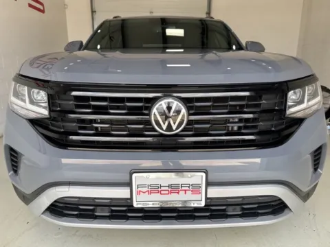 Photos of 2022 Volkswagen Atlas Cross Sport 3.6L V6 SE w/Technology for sale in Fishers, IN at Fishers Imports - North East