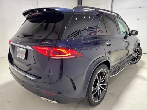 More photos of 2021 Mercedes-Benz GLE 580 at Fishers Imports - North East, IN