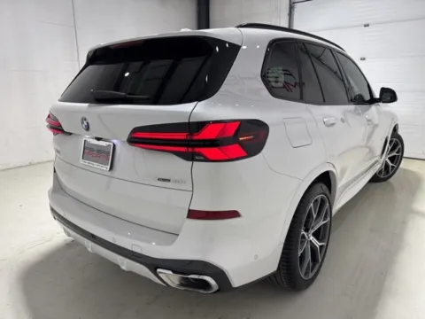 More photos of 2024 BMW X5 xDrive40i at Fishers Imports - North East, IN