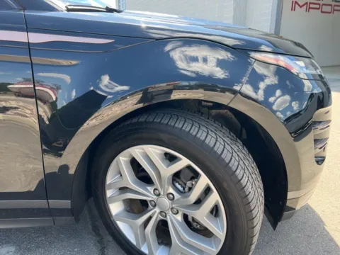 More photos of 2022 Land Rover Range Rover Evoque R-Dynamic SE at Fishers Imports - North East, IN
