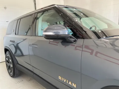 More photos of 2023 Rivian R1S Adventure at Fishers Imports - North East, IN