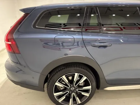 More photos of 2025 Volvo V60 Cross Country B5 Ultra at Fishers Imports - North East, IN