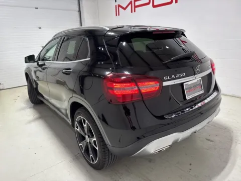 More photos of 2019 Mercedes-Benz GLA 250 at Fishers Imports - North East, IN