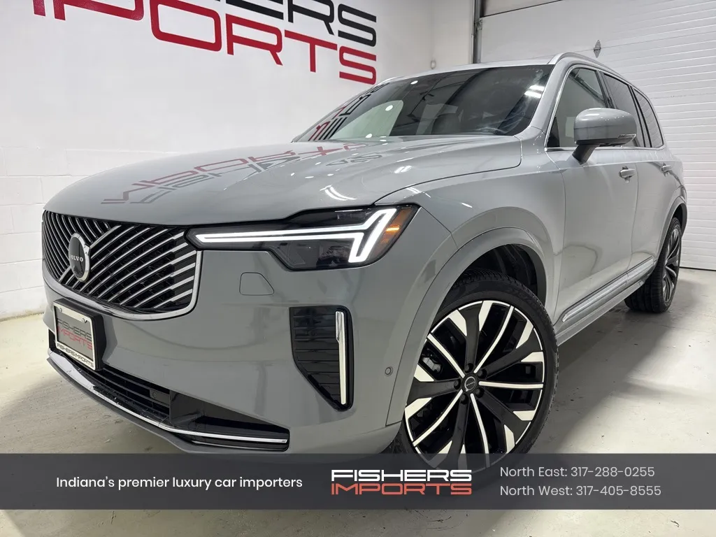 2025 Volvo XC90 Plus's photo