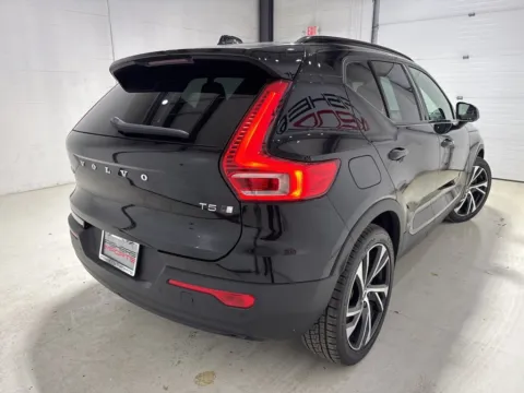 More photos of 2021 Volvo XC40 R-Design at Fishers Imports - North East, IN