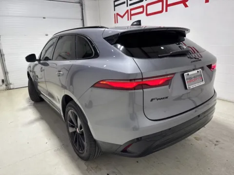 More photos of 2022 Jaguar F-PACE P250 S at Fishers Imports - North East, IN