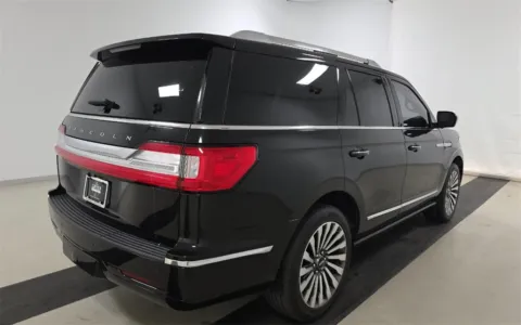 More photos of 2020 Lincoln Navigator Reserve at Sullivan Auto Trading Fredericksburg, VA