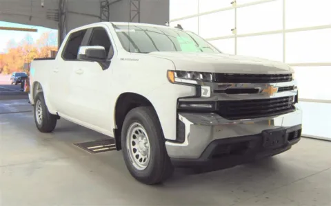 Another view of 2020 Chevrolet Silverado 1500 LT for sale in Fredericksburg, VA at Sullivan Auto Trading Fredericksburg
