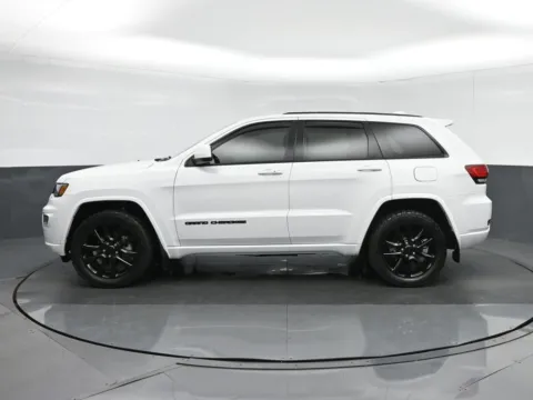 More photos of 2020 Jeep Grand Cherokee Altitude at Sullivan Auto Trading Fredericksburg, VA