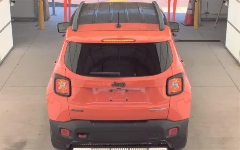 More photos of 2015 Jeep Renegade Trailhawk at Sullivan Auto Trading Fredericksburg, VA