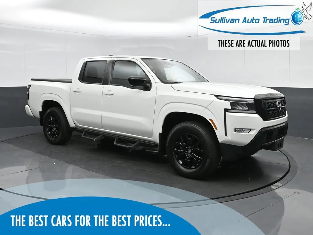 2023 Nissan Frontier SV's photo