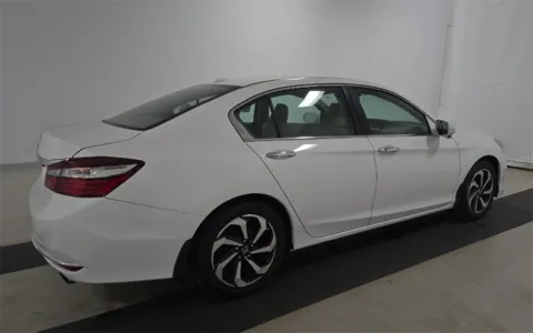 More photos of 2016 Honda Accord EX at Sullivan Auto Trading Fredericksburg, VA