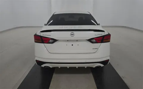 More photos of 2020 Nissan Altima 2.0 Platinum at Sullivan Auto Trading Fredericksburg, VA