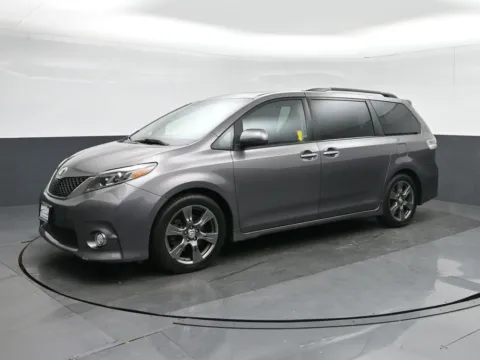 Another view of 2017 Toyota Sienna SE Premium for sale in Fredericksburg, VA at Sullivan Auto Trading Fredericksburg