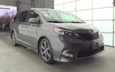 Another view of 2017 Toyota Sienna SE Premium for sale in Fredericksburg, VA at Sullivan Auto Trading Fredericksburg