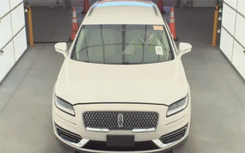 Photos of 2020 Lincoln Nautilus Standard for sale in Fredericksburg, VA at Sullivan Auto Trading Fredericksburg