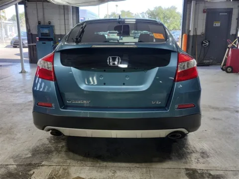 More photos of 2015 Honda Crosstour EX-L at Sullivan Auto Trading Fredericksburg, VA
