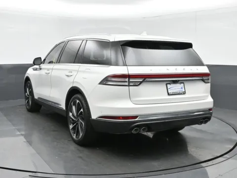 More photos of 2020 Lincoln Aviator Reserve at Sullivan Auto Trading Fredericksburg, VA
