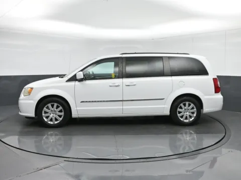 More photos of 2014 Chrysler Town & Country Touring at Sullivan Auto Trading Fredericksburg, VA