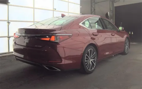 More photos of 2022 Lexus ES 350 at Sullivan Auto Trading Fredericksburg, VA