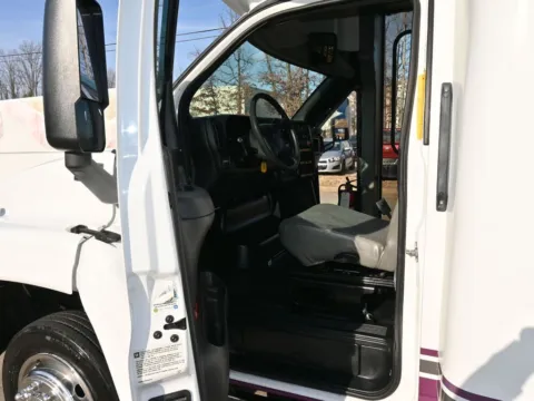 More photos of 2004 Chevrolet BUS at Sullivan Auto Trading Fredericksburg, VA