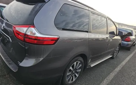 Another view of 2018 Toyota Sienna Limited for sale in Fredericksburg, VA at Sullivan Auto Trading Fredericksburg