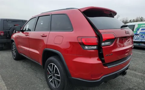 More photos of 2019 Jeep Grand Cherokee Trailhawk at Sullivan Auto Trading Fredericksburg, VA
