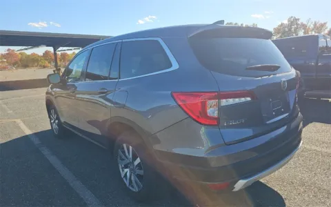 More photos of 2021 Honda Pilot EX-L at Sullivan Auto Trading Fredericksburg, VA