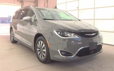 Another view of 2020 Chrysler Pacifica Hybrid Limited for sale in Fredericksburg, VA at Sullivan Auto Trading Fredericksburg