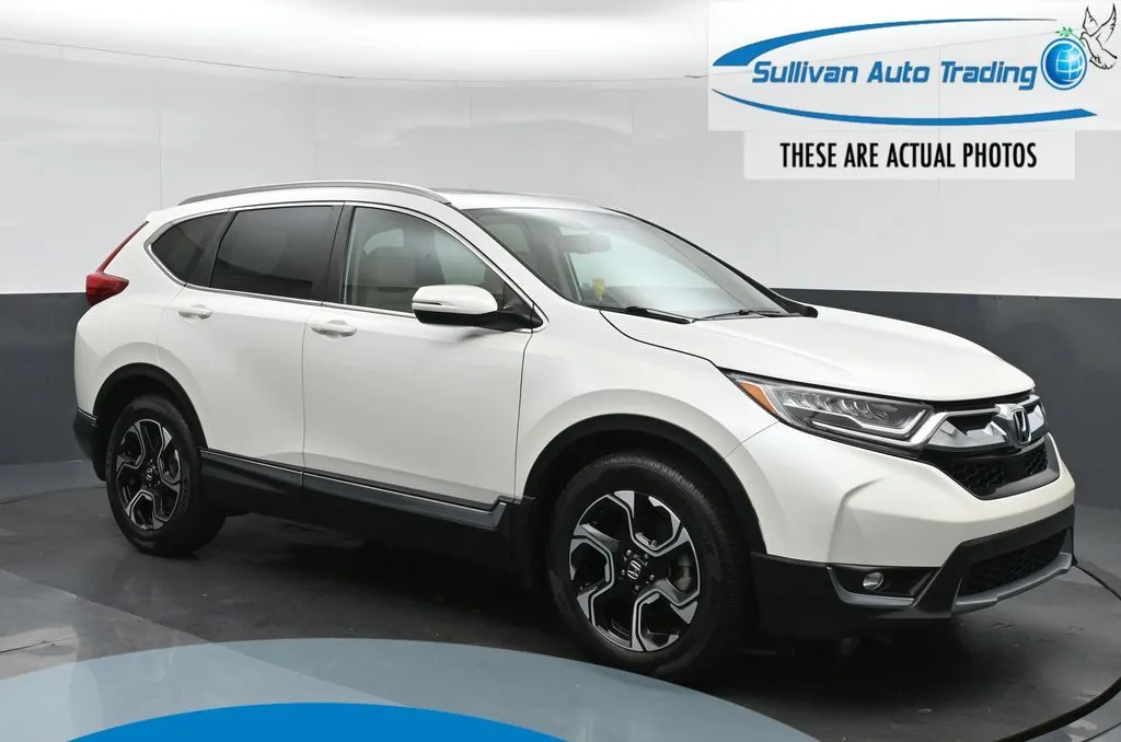 2017 Honda CR-V Touring 2WD's photo