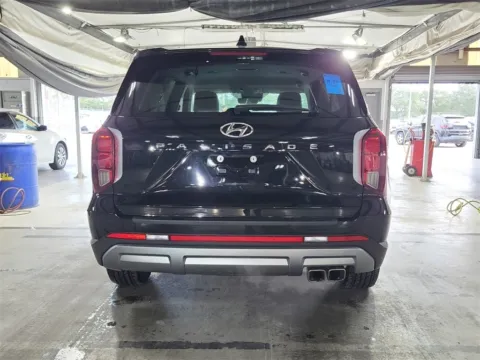 More photos of 2024 Hyundai Palisade SEL at Sullivan Auto Trading Fredericksburg, VA