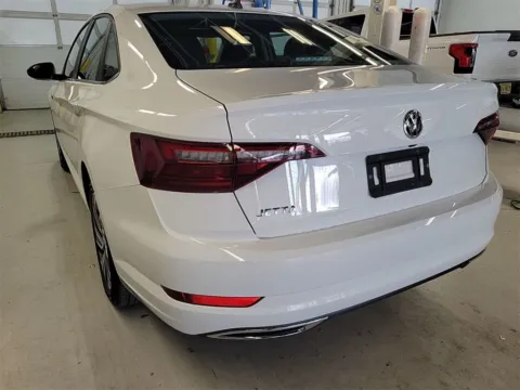 More photos of 2021 Volkswagen Jetta SEL Premium at Sullivan Auto Trading Fredericksburg, VA