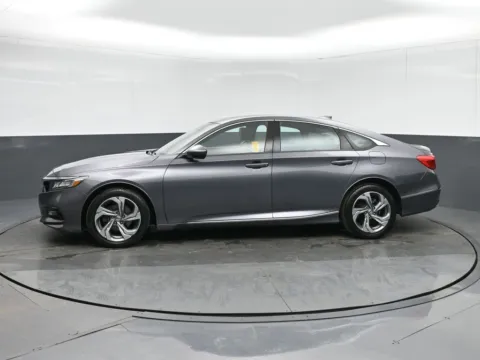 More photos of 2020 Honda Accord EX-L at Sullivan Auto Trading Fredericksburg, VA