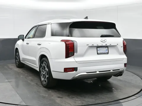 More photos of 2022 Hyundai Palisade Calligraphy at Sullivan Auto Trading Fredericksburg, VA