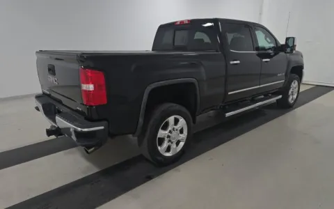 More photos of 2018 GMC Sierra 2500HD SLT at Sullivan Auto Trading Fredericksburg, VA