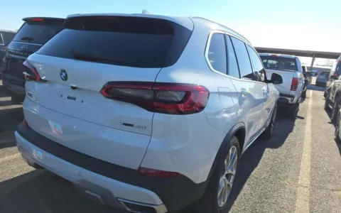 Another view of 2019 BMW X5 xDrive40i for sale in Fredericksburg, VA at Sullivan Auto Trading Fredericksburg