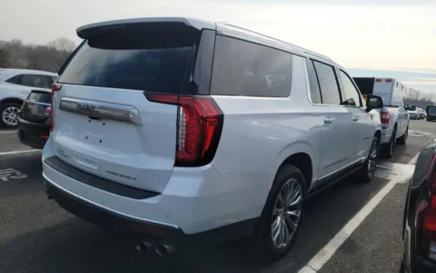Another view of 2021 GMC Yukon XL Denali for sale in Fredericksburg, VA at Sullivan Auto Trading Fredericksburg
