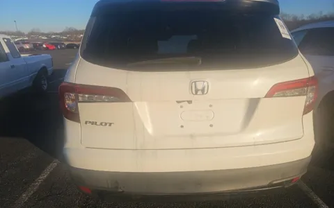 More photos of 2019 Honda Pilot LX at Sullivan Auto Trading Fredericksburg, VA