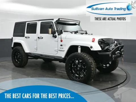 White 2017 Jeep Wrangler Unlimited Sahara for sale in Fredericksburg, VA