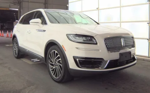 Another view of 2020 Lincoln Nautilus Reserve for sale in Fredericksburg, VA at Sullivan Auto Trading Fredericksburg