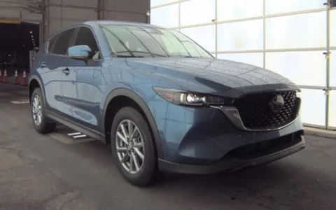 Another view of 2022 Mazda CX-5 2.5 S Select Package for sale in Fredericksburg, VA at Sullivan Auto Trading Fredericksburg