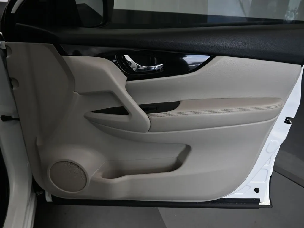 2022 Nissan Rogue Sport SV - Photo 36